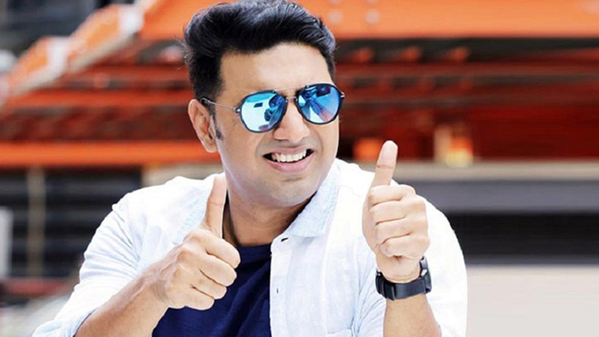 তোপের মুখে অভিনেতা দেব, ‘চোর-চোর’ স্লোগান